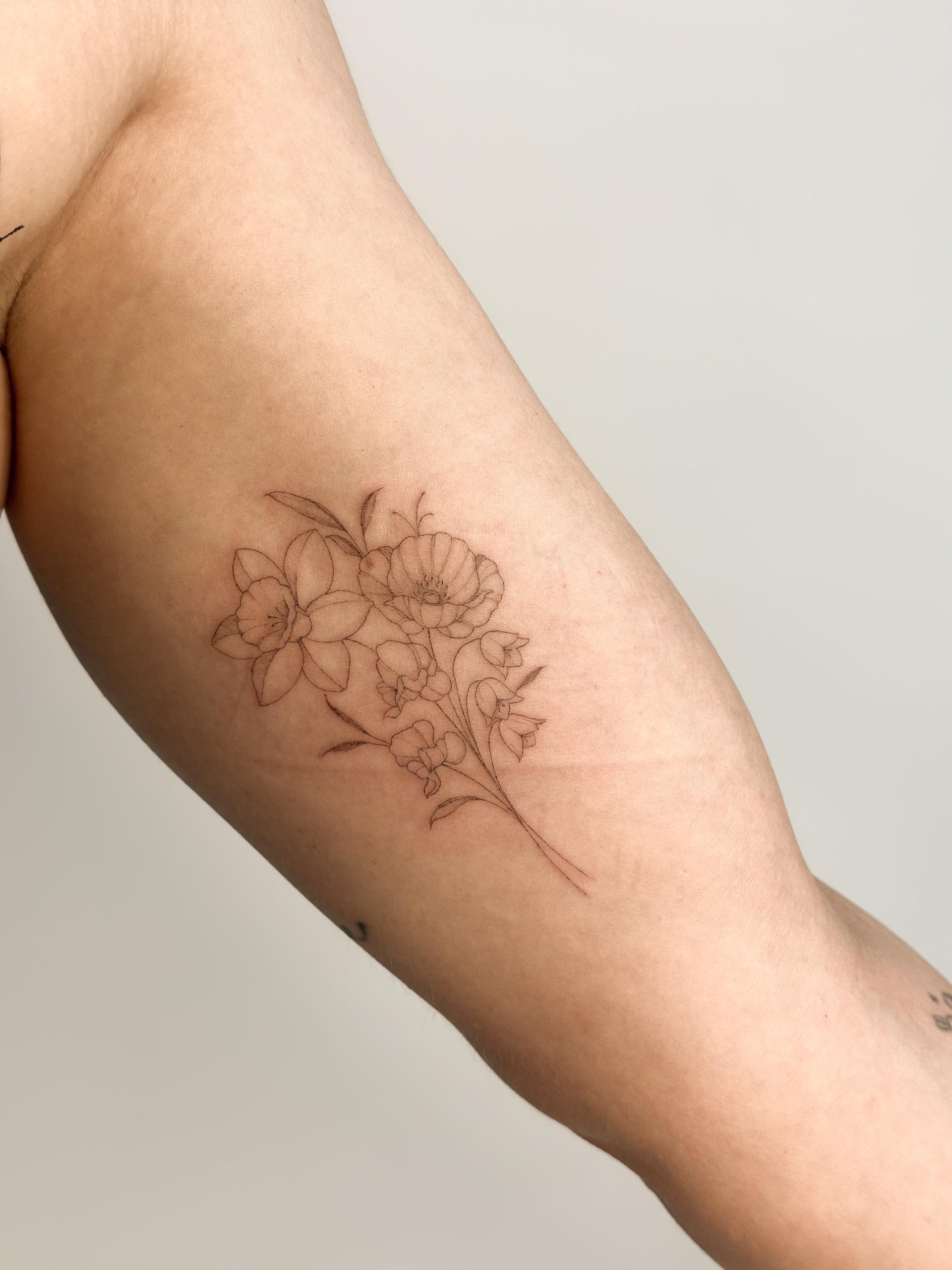 Laney Tattoo fine-line design from portfolio image IMG_0052