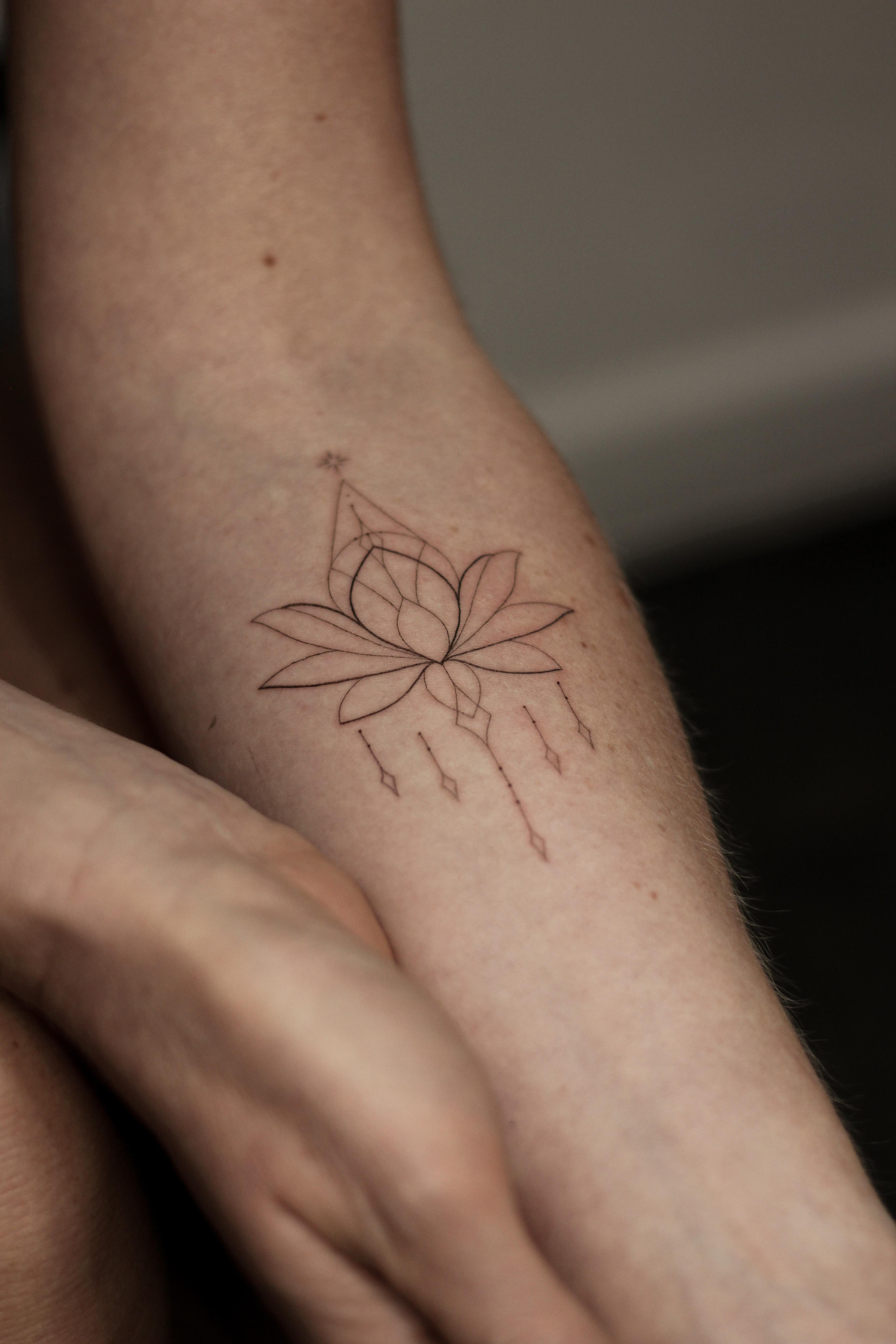 Laney Tattoo fine-line design from portfolio image IMG_2425